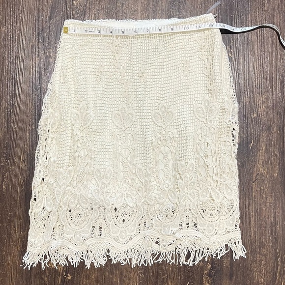 Ivory Crochet Skirt Size Small - Picture 7 of 8